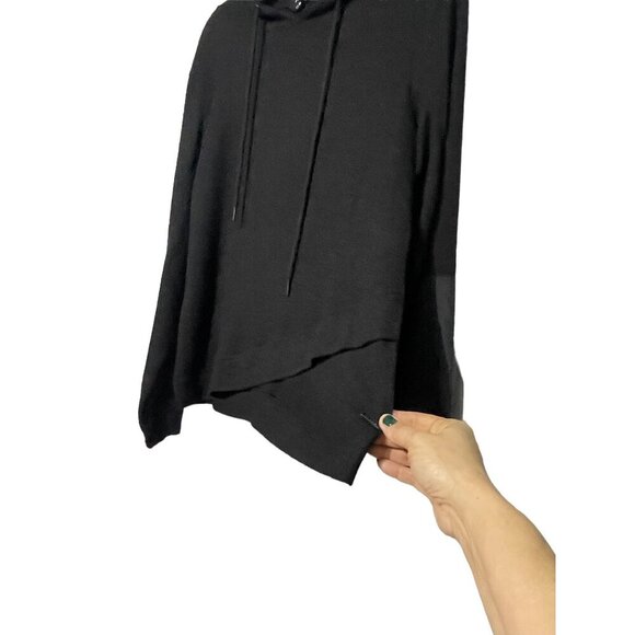 Tahari Sport Long Sleeve Pull Over Hooded Jacket Black Size L - Picture 3 of 5